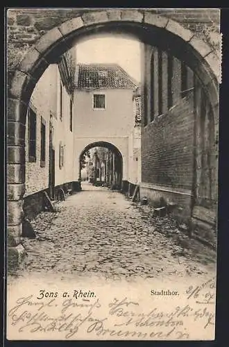 AK Zons a. Rhein, Blick durch das Stadtthor