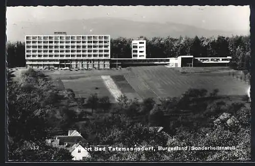 AK Bad Tatzmannsdorf, Sonderheilanstalt aus der Vogelschau