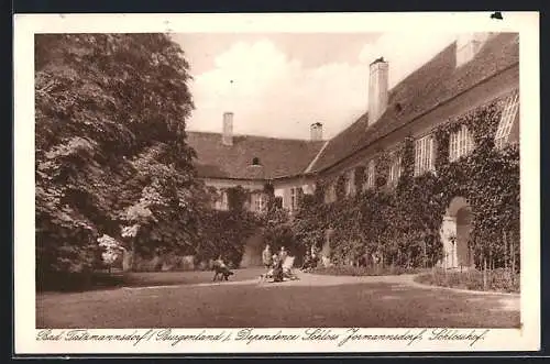 AK Bad Tatzmannsdorf /Burgenland, Dependence Schloss Jormannsdorf, Schlosshof