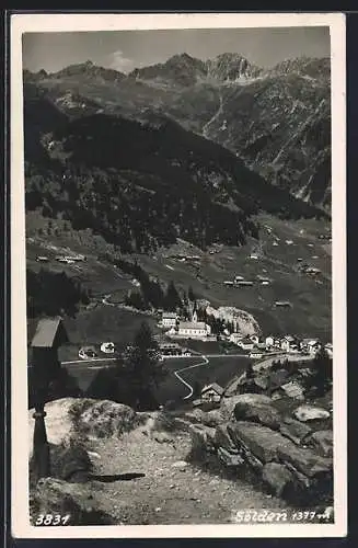 AK Sölden, Ortsansicht vom Wegkreuz aus