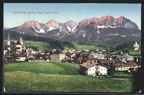AK Kitzbühel /Tirol, Ortsansicht mit Wildem Kaiser