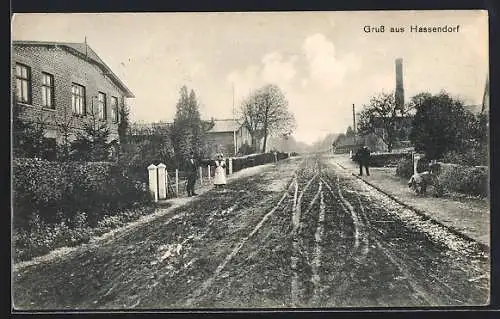 AK Hassendorf / Ostholstein, Strassenpartie mit Anwohnern
