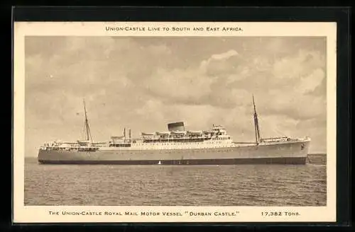 AK Passagierschiff RMMV Durban Castle auf hoher See, Union-Castle Line