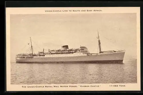 AK Passagierschiff RMMV Durban Castle auf hoher See, Union-Castle Line