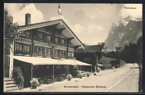 AK Grindelwald, Restaurant Bellevue mit Blick auf Wetterhorn-Massiv