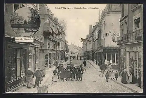 AK La Flèche, Grande Rue, Carrefour, Chateau de Rives-Sarthe