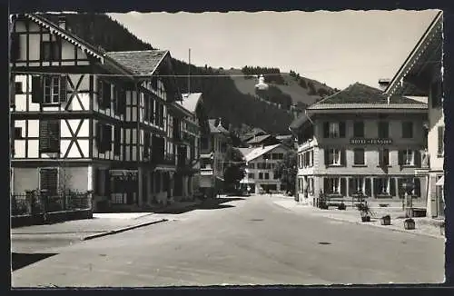 AK Zweisimmen, Dorfstrasse mit Hotel Simmenthal