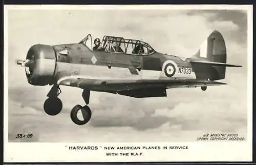 AK Flugzeug Harvards New American Planes in Service