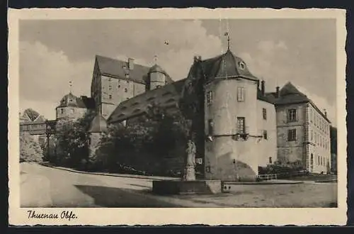 AK Thurnau /Ofr., Strassenpartie mit Schloss