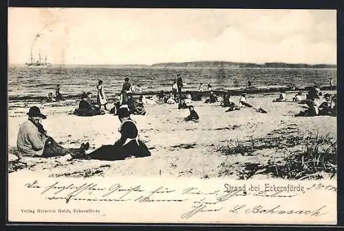 AK Eckernförde, Strand, Im Hintergrund Segelschiff