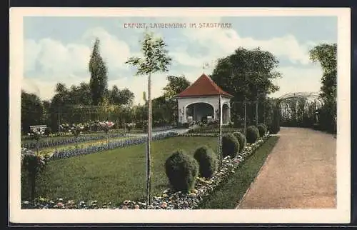 AK Erfurt, Laubengang im Stadtpark