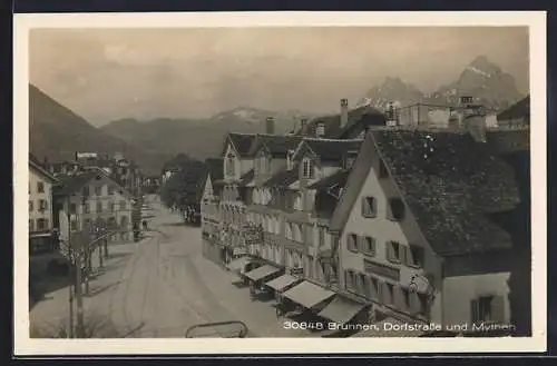 AK Brunnen, Dorfstrasse und Mythen