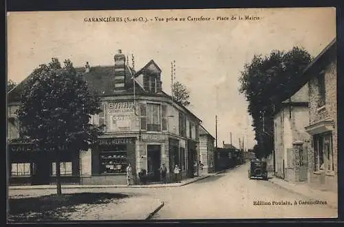 AK Garancières /S.-et-O., Vue prise au Carrefopur, Place de la Mairie