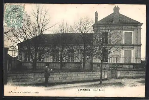 AK Bonnières, Une Ecole