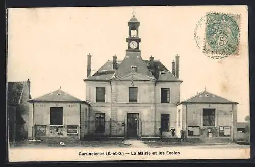 AK Garanciéres, La Mairie et les Ecoles