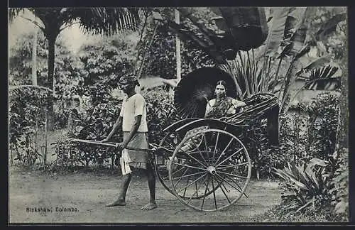 AK Ceylon / Sri Lanka, Tamil lady in rikshaw, Dame in Rikscha