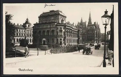 AK Reichenberg, Strassenpartie mit Theater und Anlage