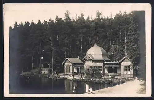 AK Reichenberg, Ruderboot-Anlegeplatz und Kuppelgebäude