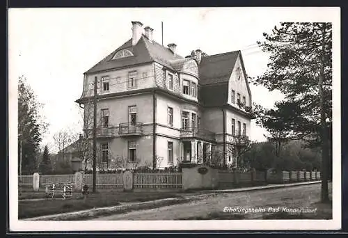 AK Bad Kunnersdorf, Erholungsheim mit Strasse