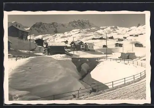 AK Arosa, Brüggli in Inner-Arosa, Ortspartie im Schnee