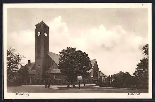 AK Oldenburg / O., Blick zum Bahnhof