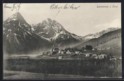 AK Lermoos i. Tirol, Gesamtansicht mit Bergspitzen