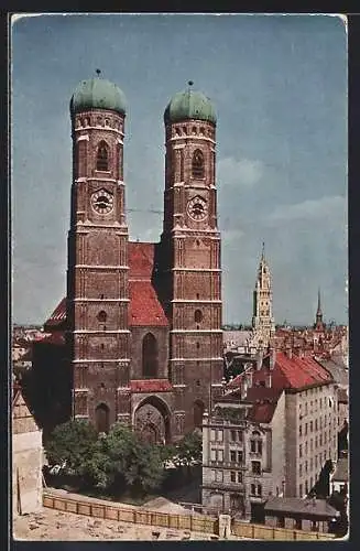 AK München, Blick zur Frauenkirche