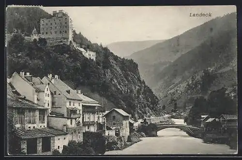 AK Landeck, Panorama mit Burg