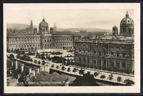 AK Wien, Kunst- u. Naturhistorisches Museum mit Strasse aus der Vogelschau