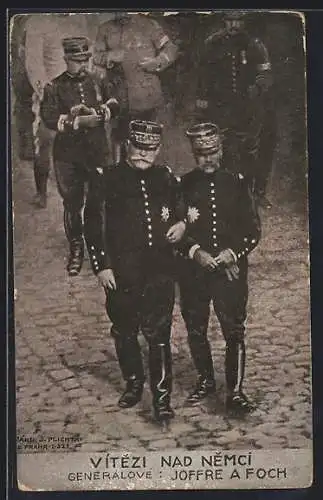 AK General Joffre und Foch der französischen Armee in Uniform mit Orden