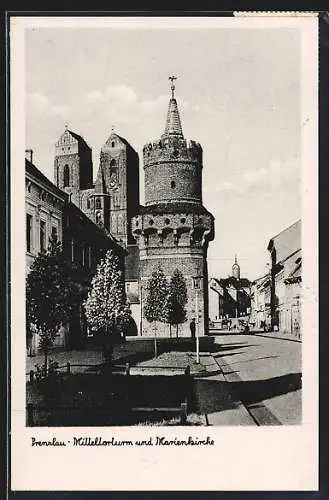 AK Prenzlau, Mitteltorturm und Marienkirche mit Strasse