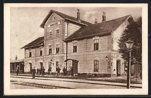 AK Schwarzenau /N.-Oe., Bahnhof von der Gleisseite gesehen