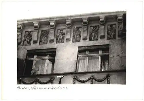 Fotografie F. M. Schimmel, Berlin, Ansicht Berlin, Detail der Wandverzierung in der Chodowickistrasse 26