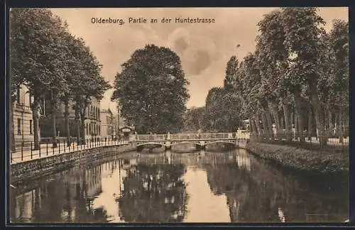 AK Oldenburg / O., Partie an der Huntestrasse