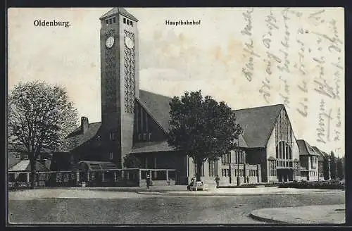 AK Oldenburg / O., Hauptbahnhof mit Strasse