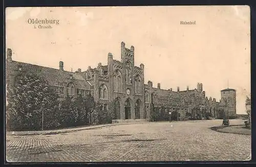 AK Oldenburg / O., Bahnhof mit Vorplatz