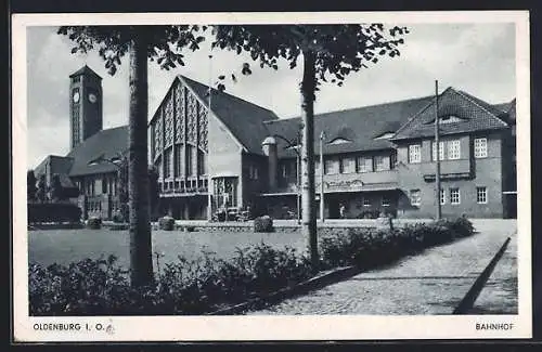 AK Oldenburg i. O., Bahnhof im Sonnenschein