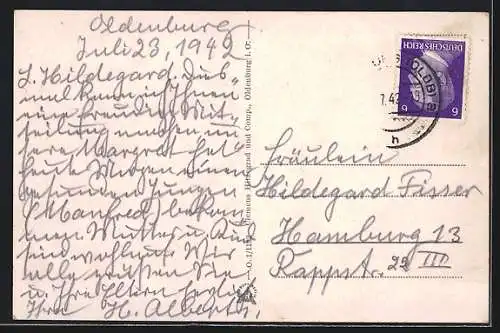 AK Oldenburg / O., Bahnhof Frontalansicht mit Parkanlge und Auto