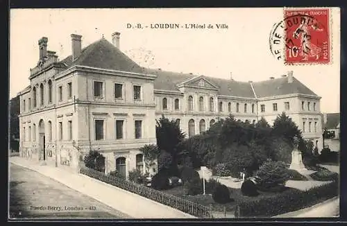 AK Loudun, L`Hôtel de Ville