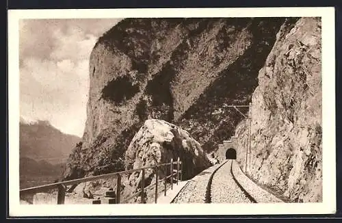 AK Martinswand, Tunnel der Karwendelbahn