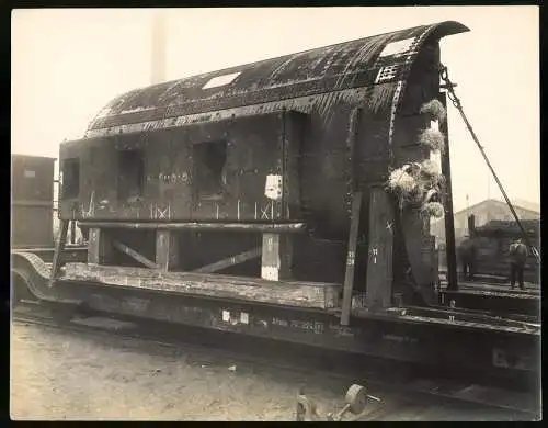 15 Fotografien AG Weser Bremen, U-Boot bau, Teile des Ubootes auf Transportbahnen zur Montage in der AG Weser Bremen