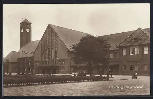 AK Oldenburg i. O., Hauptbahnhof, Vorderansicht mit Einfahrt