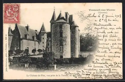 AK Vouneuil-sur-Vienne, Le Château du Fou, vue prise de la Terrasse