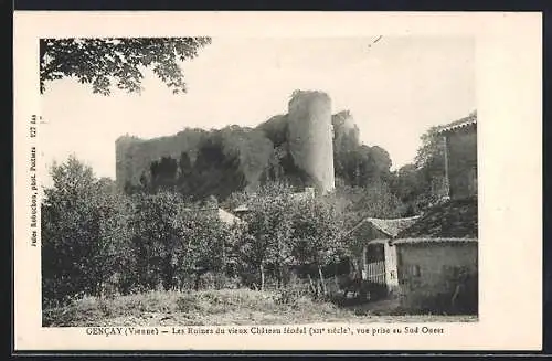 AK Gencay, Les Ruines du vieux Château féodal, XIIIe siècle, vue prise au Sud Ouest