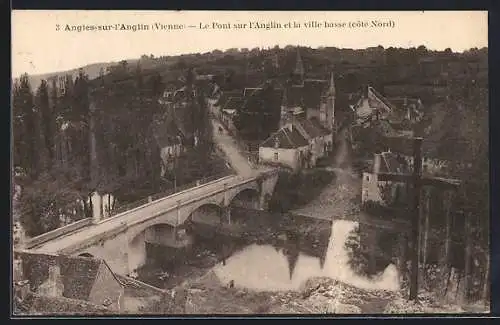 AK Angles-sur-l`Anglin, Le Pont sur l`Anglin et la ville basse, côté Nord