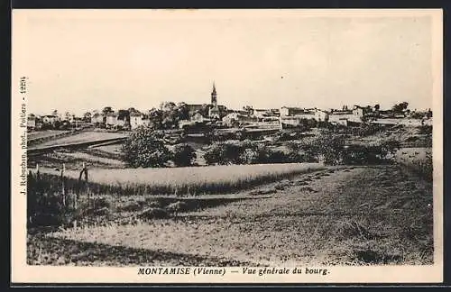 AK Montamise, Vue générale du bourg