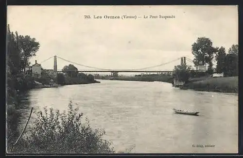 AK Les Ormes, Le Pont Suspendu sur la Vienne