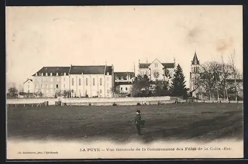 AK La Puye, Vue Générale de la Communauté des Filles de la Croix