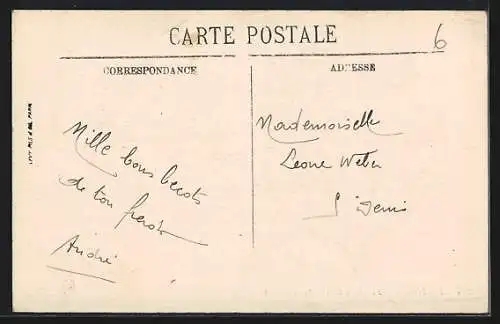 AK Poitiers, Rue de la Civeille-Aigue avec vue sur la ville