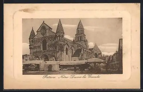 AK Poitiers, Notre-Dame-la-Grande et marché environnant